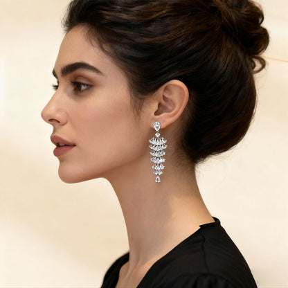 **Pendientes con poste de plata 925 y circonita sintética, de estilo palaciego elaborado, diseño delicado tipo pagoda, súper brillantes para mujer.**