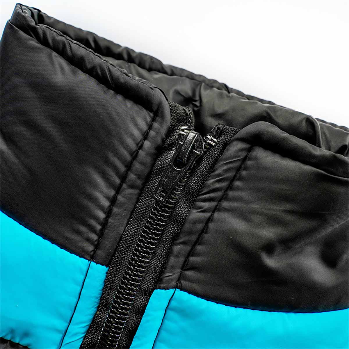 Abrigo acolchado de invierno para perros y gatos (razas medianas/grandes).