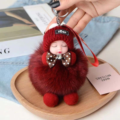 Colgante para coche con muñeco dormido, llavero de peluche con diseño de personaje animado.